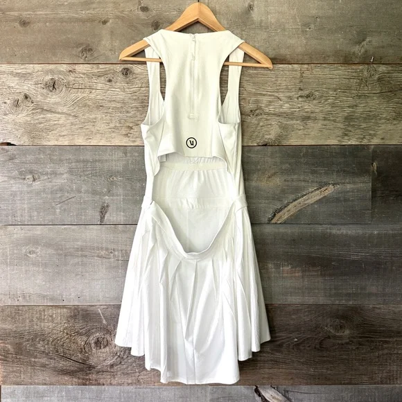 Vuori Womens Set Dress XL White Tennis Prep Pickleball Shorts Cutout Stretch Mod - Picture 9 of 15